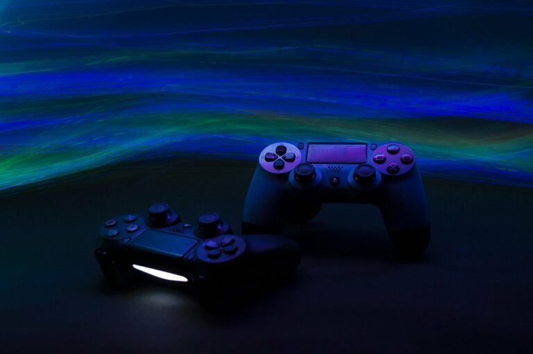 game-console-gdb085011b_1280