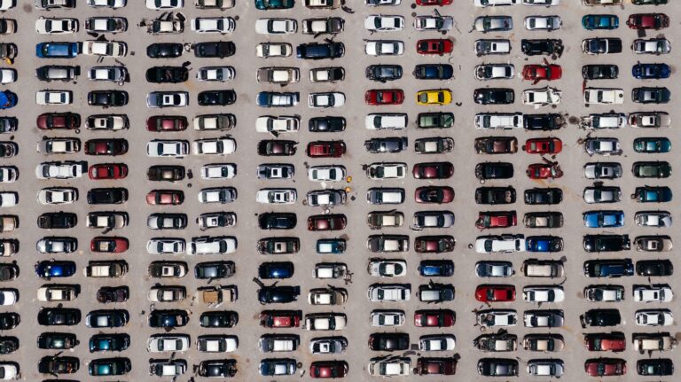 Parking w Pyrzowicach – jaki